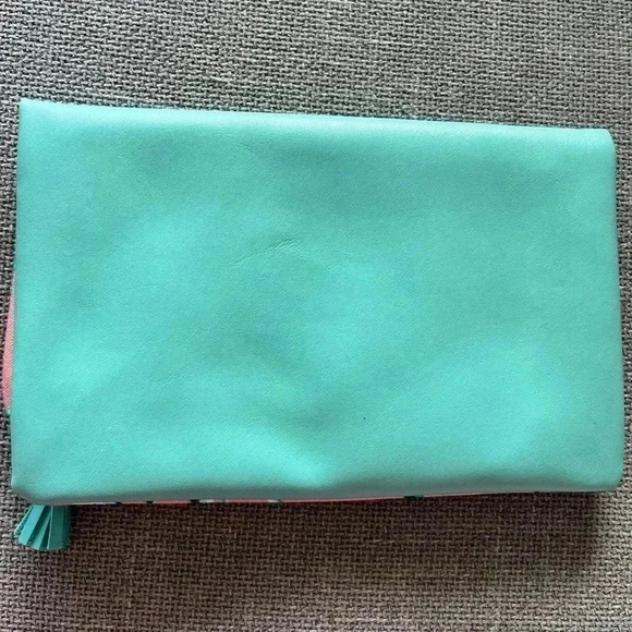 RACHEL PALLY PARADISE CLUTCH - like new - Picture 3 of 4